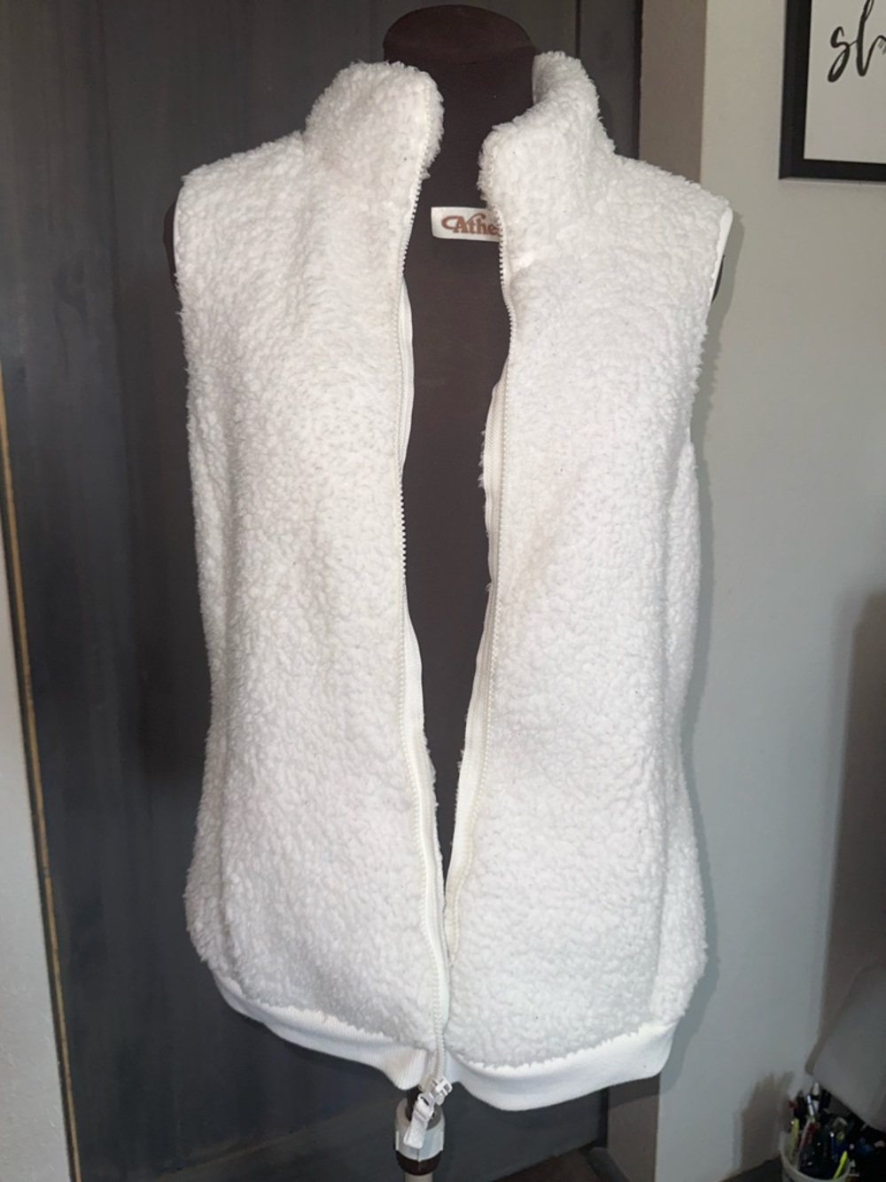 Time and Tru Cream Sherpa Jacket Label Close-Up
